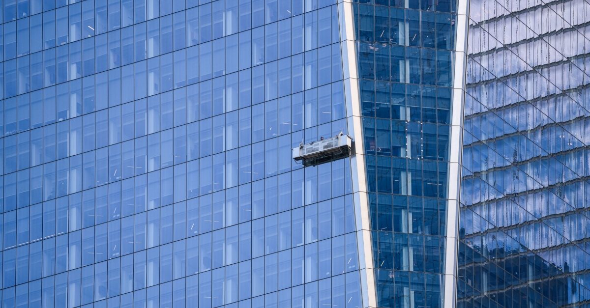 The Tallest Challenges: Window Cleaning for Skyscrapers and High-Rises